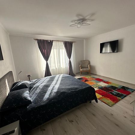 Ferienwohnung Casa Grande Făgăraş Exterior foto